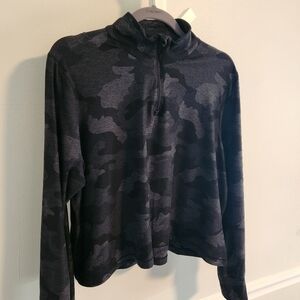 Yogalicious Lux Black Camo Quarter Zip Crop Pullover Top Size Large Athleisure